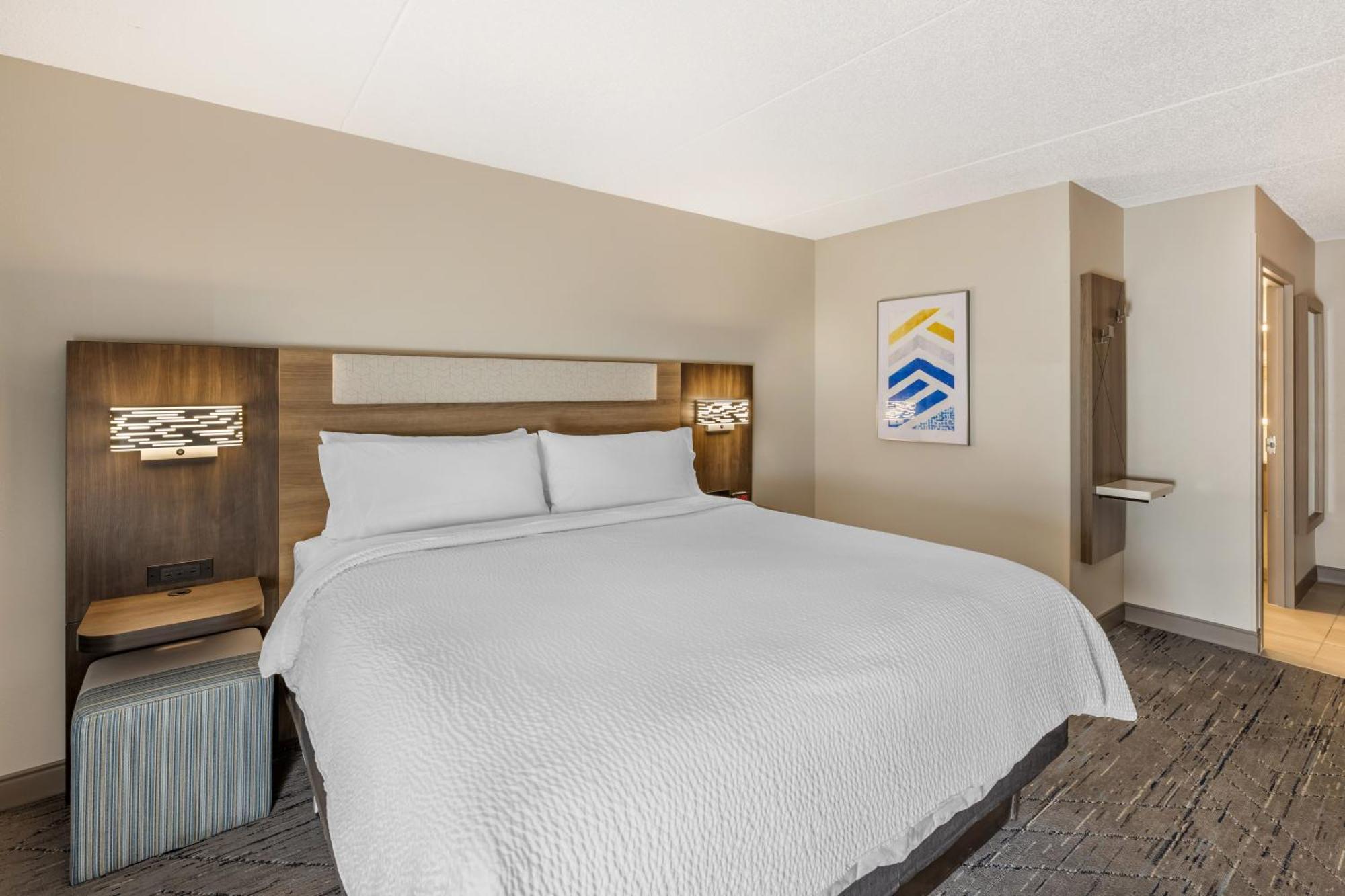 Holiday Inn Express Crestwood By Ihg Экстерьер фото