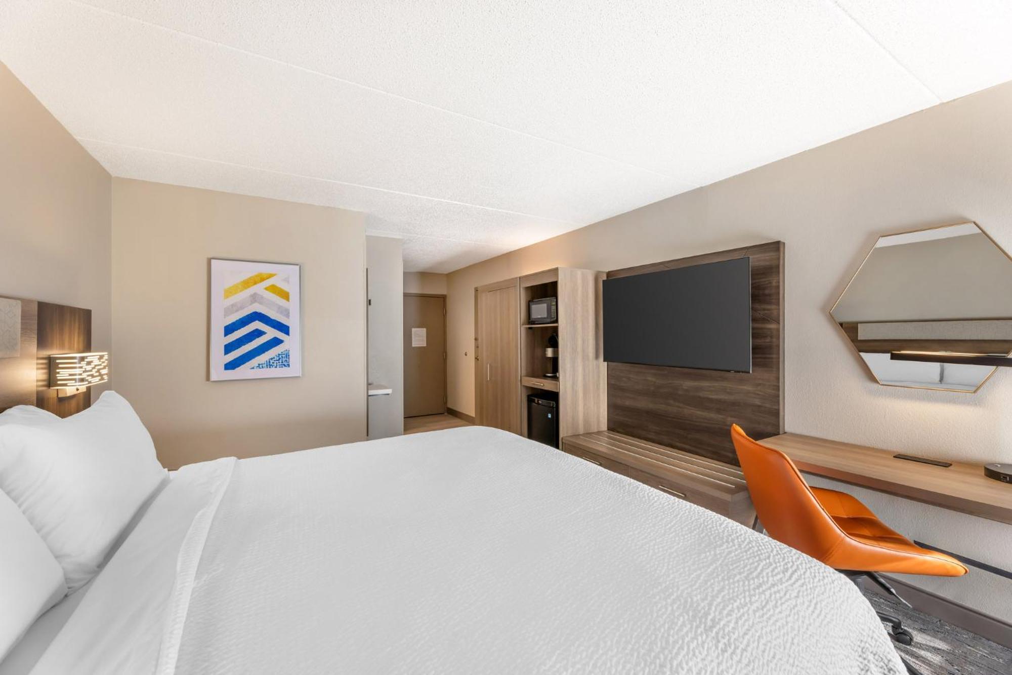 Holiday Inn Express Crestwood By Ihg Экстерьер фото